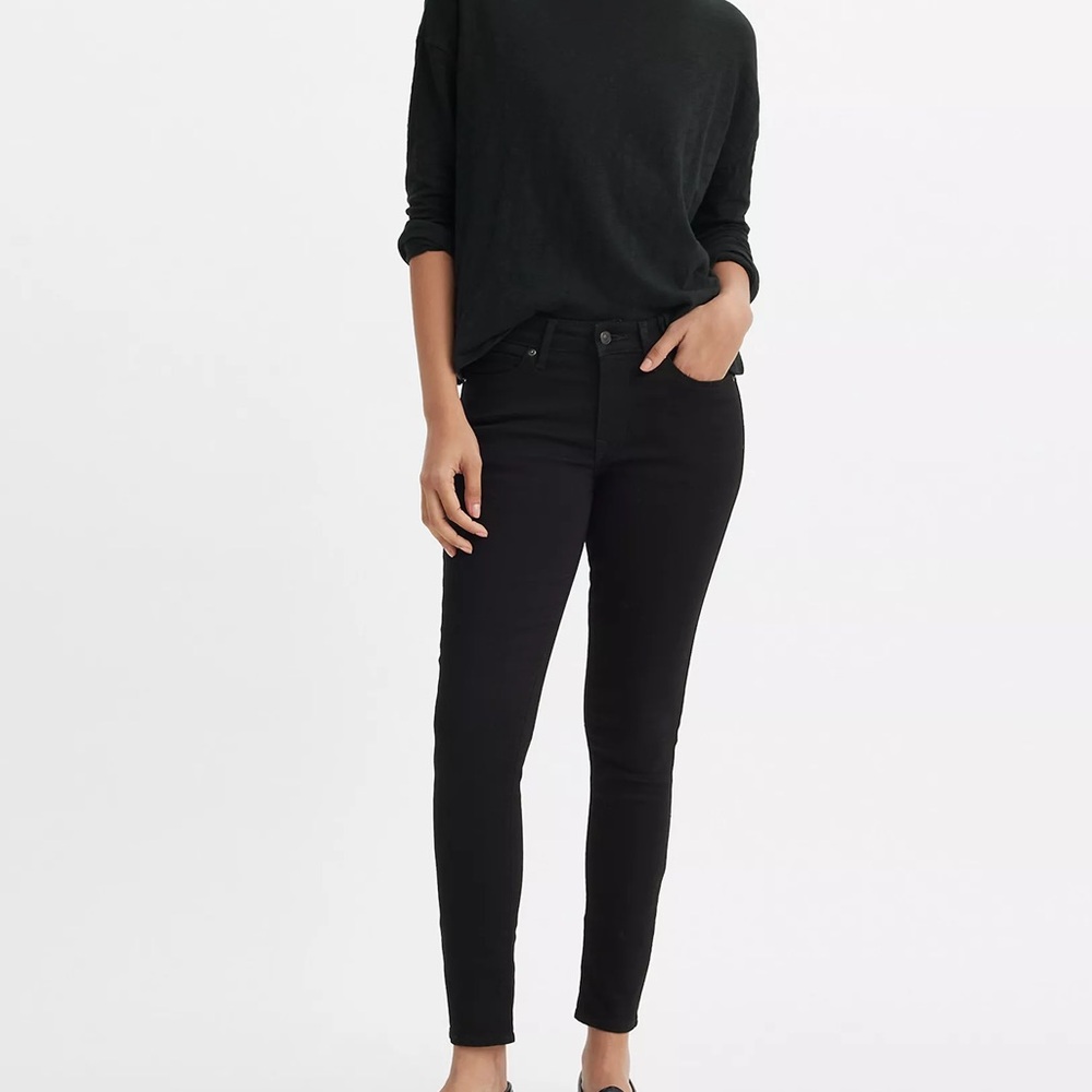 Levi’s 711 Classic Black Jeans - Ripped Knees